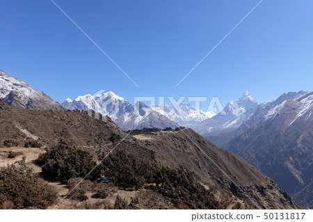 Chamboche Nepa的山丘^ -Le 50131817