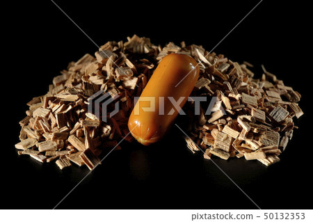 熏制的奶酪煙熏芯片 熏制的奶酪煙熏芯片 50132353