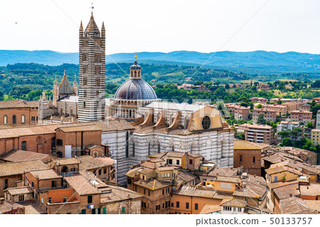 Aerial view of Siena Cathedral and the cityscape o Aerial view of Siena Cathedral and the cityscape o 50133757
