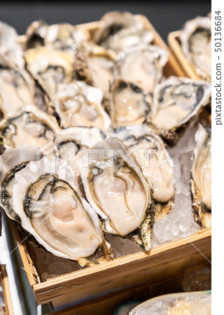 Fresh Oyster 50136684