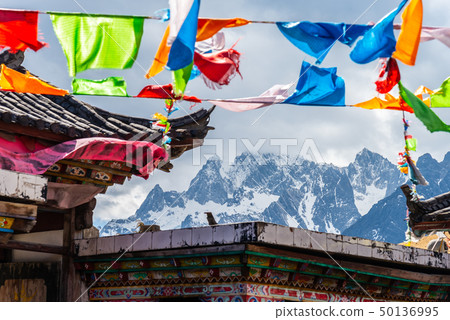 中國麗江玉龍雪山 中国観光スポット China Jade Dragon Snow Mountain 50136995