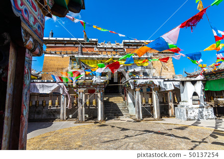 中國麗江玉龍雪山 中国観光スポット China Jade Dragon Snow Mountain 50137254