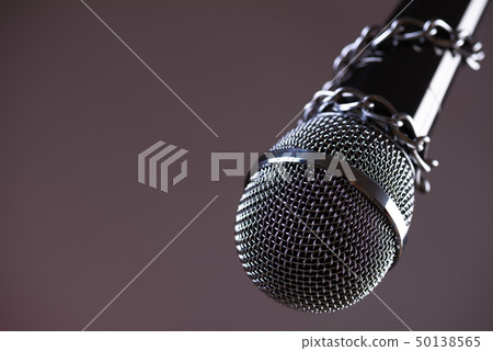 Microphone with a chain, PRESS FREEDOM Microphone with a chain, PRESS FREEDOM 50138565