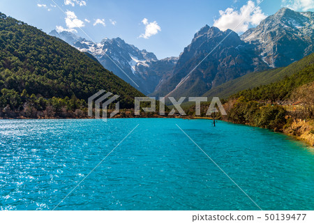 中國麗江玉龍雪山 中国観光スポット China Jade Dragon Snow Mountain 中國麗江玉龍雪山 中国観光スポット China Jade Dragon Snow Mountain 50139477
