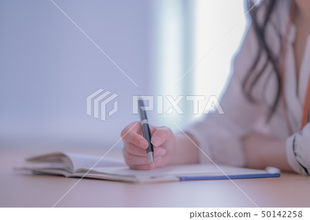 Office woman woman alone casual meeting 20s 30s business indoor pen notebook Office woman woman alone casual meeting 20s 30s business indoor pen notebook 50142258