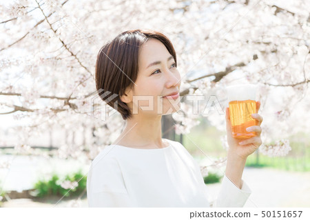 櫻花婦女 50151657