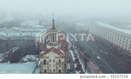 Khreshchatyk is the main street of Kiev. 50157258