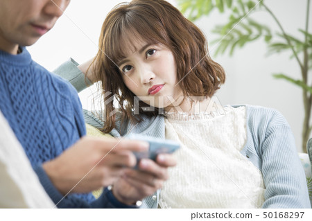 He who is crazy about the game and her dissatisfied girl He who is crazy about the game and her dissatisfied girl 50168297