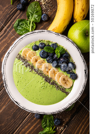 Breakfast Detox Green Smoothie 50169872