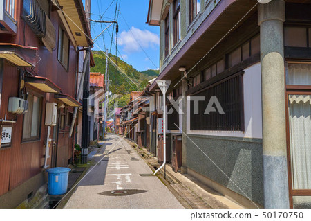 Tsuwano fish town street (west direction) of Shimane (small Kyoto of San-in) Tsuwano fish town street (west direction) of Shimane (small Kyoto of San-in) 50170750