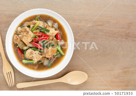 stir fried chicken with black pepper sauce. stir fried chicken with black pepper sauce. 50171933