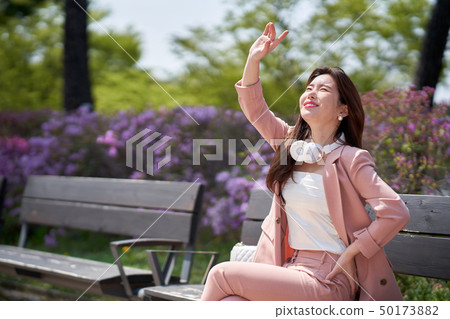 女商人,事務,斷裂,耳機 女商人,事務,斷裂,耳機 50173882
