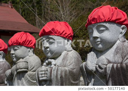 Nagafukuji寺的逗人喜愛的Jizo 50177140