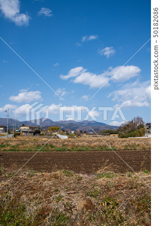 從Akagi山脈Akusawa房子Maebashi市附近 50182086