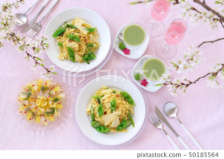 Pasta with spring vegetables 50185564