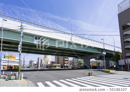 Nakamura-ku Nagoya-ku Hatao-dori Toyokundori Iwatsuka Hondori Iwatsuka-ekimae十字路口 Nakamura-ku Nagoya-ku Hatao-dori Toyokundori Iwatsuka Hondori Iwatsuka-ekimae十字路口 50186107