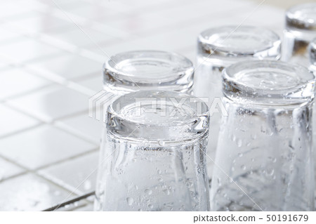 一杯 一杯 50191679