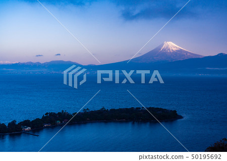 (靜岡縣)在Oceanazaki(大瀨崎)的富士山 (靜岡縣)在Oceanazaki(大瀨崎)的富士山 50195692