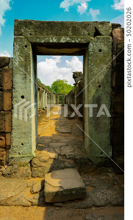Arch of the temple Arch of the temple 50202026