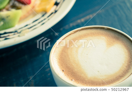 Vintage Heart Shape Froth Milk Latte Art in Cup Vintage Heart Shape Froth Milk Latte Art in Cup 50212967