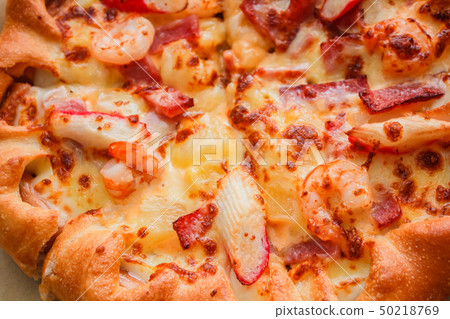 Hawaiian Pizza very yummy. Hawaiian Pizza very yummy. 50218769