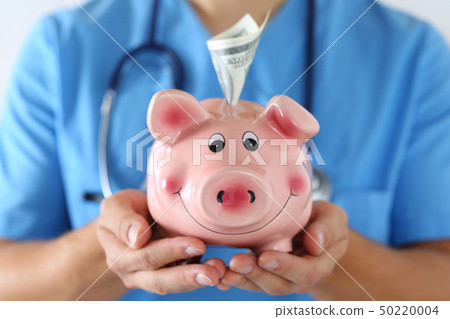 Male medicine doctor wearing blue uniform Male medicine doctor wearing blue uniform 50220004