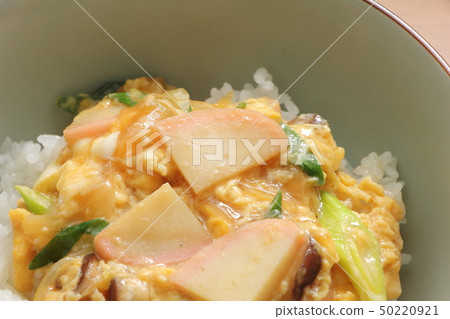 一棵樹的葉子。 （據說原產於關西的禮物） 50220921