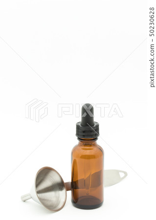 帶滴管的茶瓶和帶把手的漏斗遮光瓶茶瓶 50230628