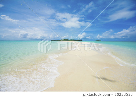 帕勞共和國的太平洋小環礁島，Kayangaru島長灘天堂，藍天和大海，白沙灘 50233553