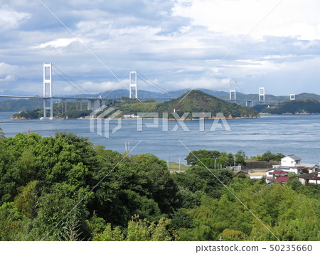 Kurushima海峽大橋(從Kurushima海峽服務區天文台看) Kurushima海峽大橋(從Kurushima海峽服務區天文台看) 50235660