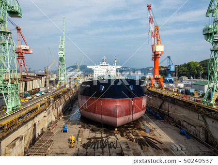 Shipbuilding industry and jib crane Shipbuilding industry and jib crane 50240537