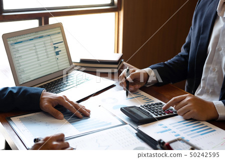 Business people team discuss on meeting to Business people team discuss on meeting to 50242595