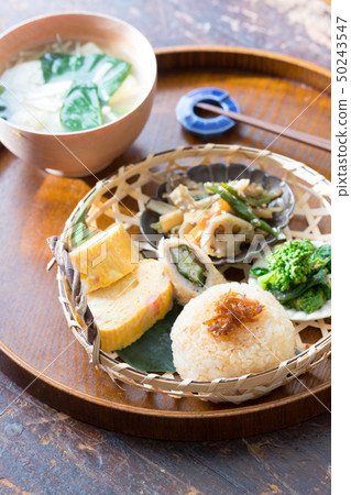 Spring flower box lunch 50243547