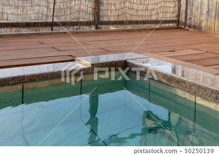 室外浴的圖像 室外浴的圖像 50250139