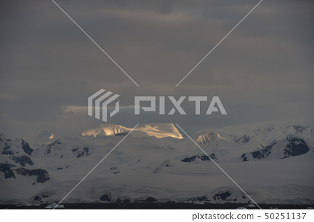 Mountain view beatiful view sunset in Antarctica Mountain view beatiful view sunset in Antarctica 50251137