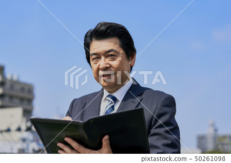 辦公室工作人員 50261098