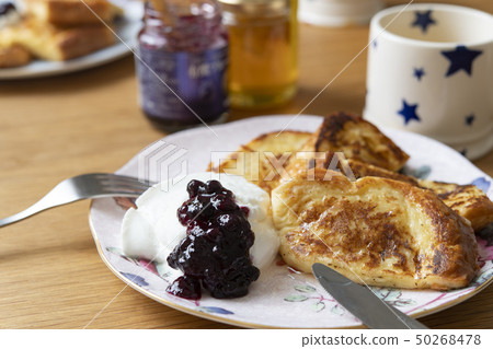 French toast with drained yogurt French toast with drained yogurt 50268478