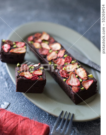 Semi-dry salmon brownie 50269454