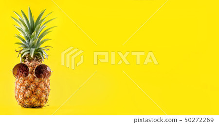 Phoenix Pear Yellow Background Sumikyo Natsuten Pineapple Sunglasses Summer summer pineapple 50272269