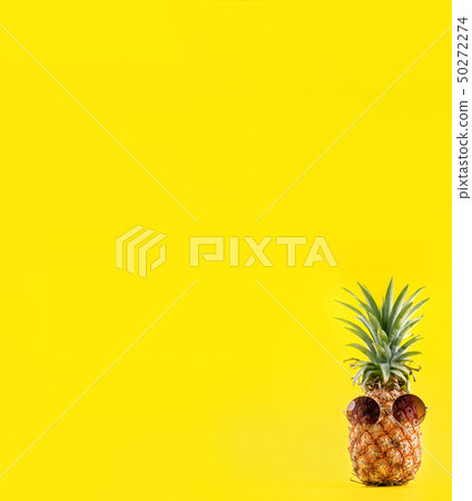 Phoenix Pear Yellow Background Sumikyo Natsuten Pineapple Sunglasses Summer summer pineapple 50272274