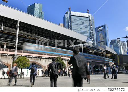 在日本的東京都市風景我看新橋站 50276272