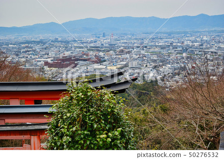 A view of Kyoto from Fushimi Inari (Inariyama) A view of Kyoto from Fushimi Inari (Inariyama) 50276532