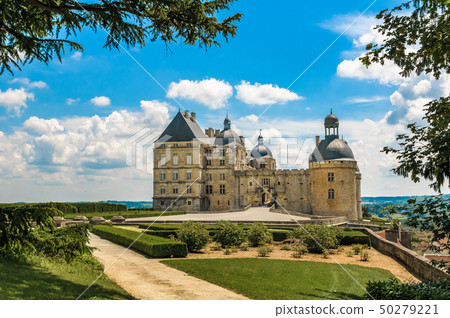 Chateau Hautefort, Dordogne, France Chateau Hautefort, Dordogne, France 50279221