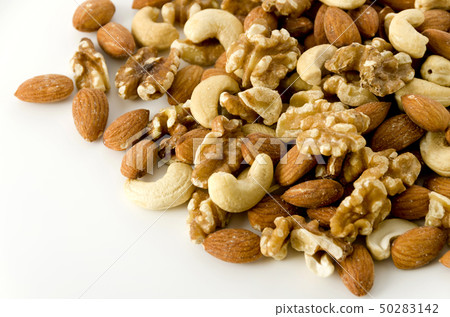 Mixed nuts Mixed nuts 50283142