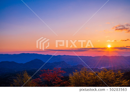 (Shizuoka Prefecture) Sun rising from Hakone mountain range (Shizuoka Prefecture) Sun rising from Hakone mountain range 50283563