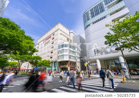 名古屋中區榮榮城市景觀大津街名古屋Parco店前爭奪穿越南大津街步行天堂 名古屋中區榮榮城市景觀大津街名古屋Parco店前爭奪穿越南大津街步行天堂 50285735