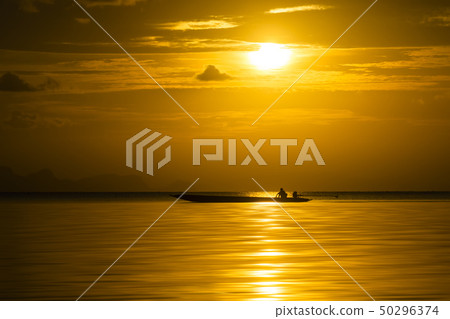 Minimal silhouette fisherman Minimal silhouette fisherman 50296374