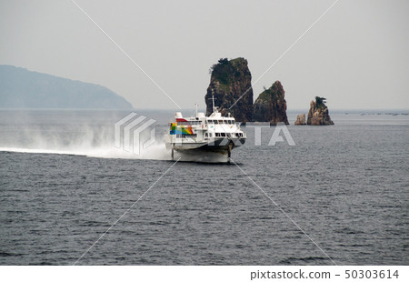 連接Oki和大陸的線船 50303614