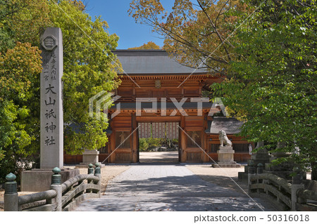 [Oyama Shrine] Ehime Prefecture Imabari City Omijima Town Miyaura 50316018