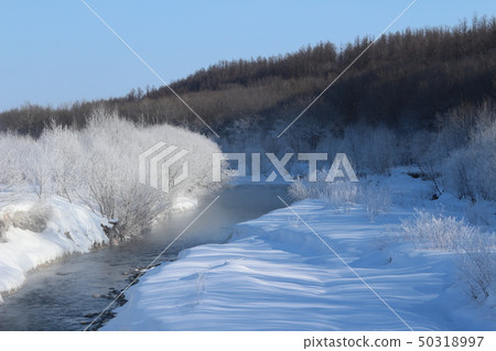 Foggy ice 50318997